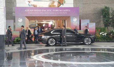 Paspampres Tameng Hidup Kepala Negara di KTT Ke-43 ASEAN Jakarta