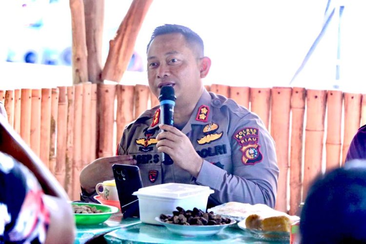 Jumat Curhat”, AKBP Asep Sujarwadi Dengarkan Keluhan Warga Kampung Tengah dan Benteng Hulu 