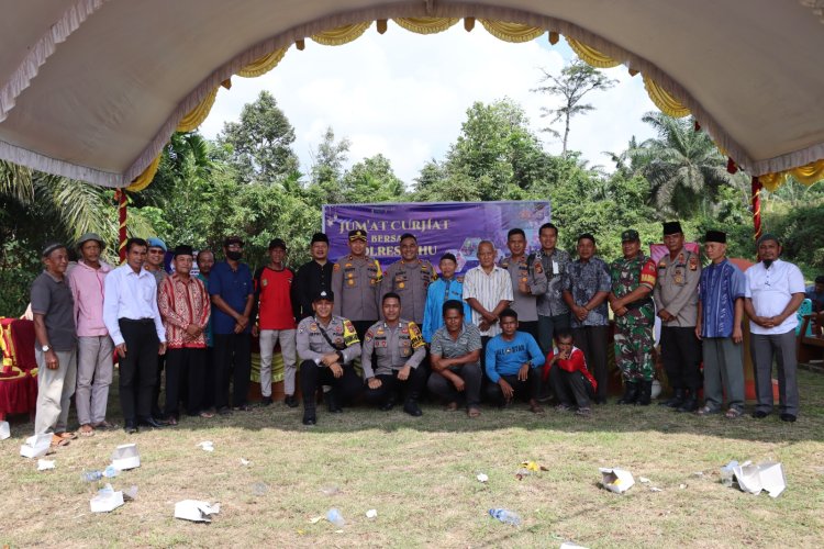 Kapolres Inhu Pimpin Jumat Curhat dan Bezuk Korban Lakalantas di Talang Jerinjing 