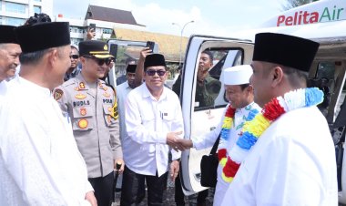 Kapolres Inhil Memimpin Pengamanan Kegiatan Tablig Akbar yang Dipimpin oleh Ustadz Das'at Latif