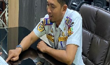 Dishub Pekanbaru Mengerahkan Puluhan Personil di Pasar Ramadhan untuk Pengaturan Lalu Lintas