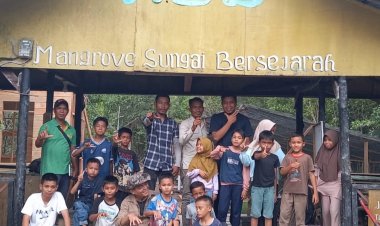 Sekjen KTNA Riau Kunjungi Sekolah Alam Mangrove Bersejarah di Desa Kayu Ara Permai, Siak
