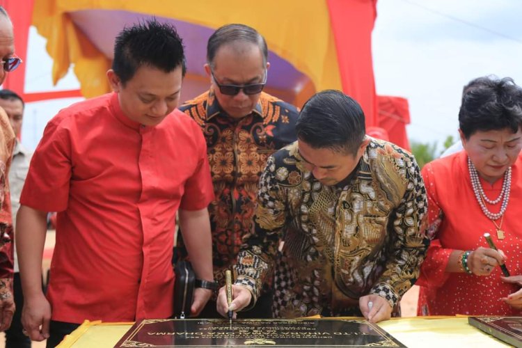 Penjabat Wali Kota Pekanbaru, Risnandar Mahiwa, Resmikan Pembangunan Vihara Yamaloma Dharma