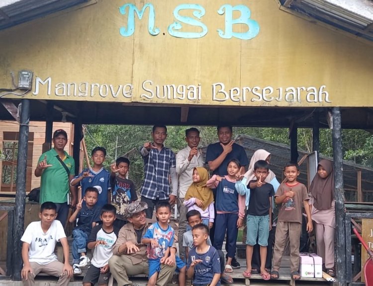 Sekjen KTNA Riau Kunjungi Sekolah Alam Mangrove Bersejarah di Desa Kayu Ara Permai, Siak