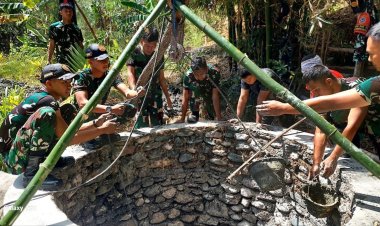 Satgas Pamtas RI-RDTL Sektor Barat Yonarhanud 15/DBY Bantu Warga Desa Haumeniana Atasi Krisis Air Bersih