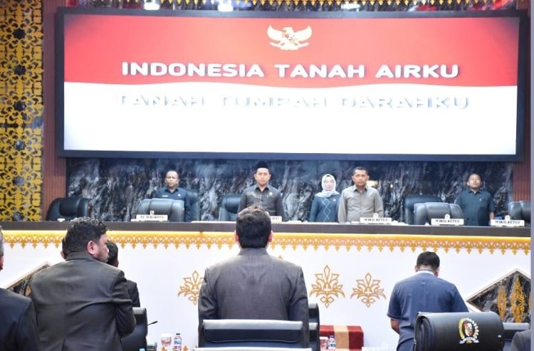 Rapat Paripurna Ke-7 DPRD Kota Pekanbaru Bahas Rancangan Peraturan dan Pembentukan Panitia Khusus 