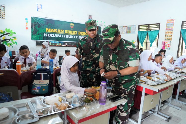 Kodam I/BB Dukung Gizi Anak dengan Program Makanan Sehat di SDN Sunggal 