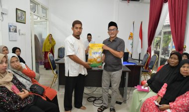 Baznas Bengkalis Salurkan 60 Paket Wembako Pada Mustahik