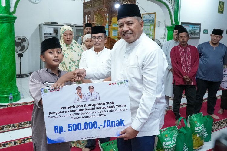 Bupati Siak Pimpin Safari Ramadan di Masjid Baitul Rahim Pusako, Ajak Warga Tunaikan Zakat 