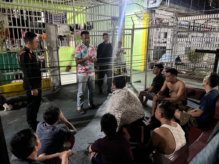 Razia Kamar Hunian Warga Binaan, Lapas Pekanbaru Berantas Halinar
