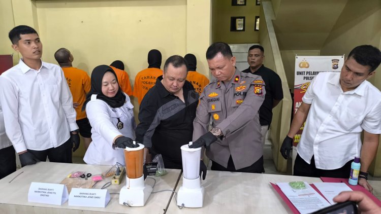 2.500 butir Pil Ekstasi dan 400 Gram Sabu di Musnahkan Polsek Sukajadi