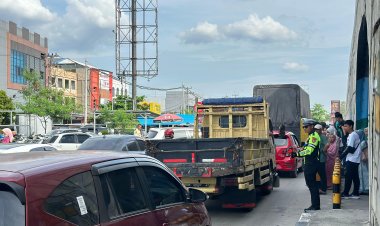 Tempatkan Personel di Lokasi Padat Lalu Lintas, Polda Riau Cegah Kemacetan Pada Long Weekend