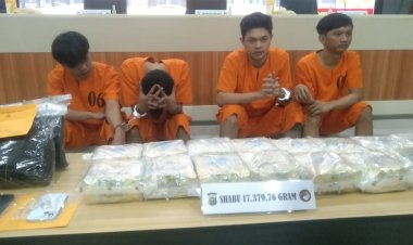 Polda Riau Gagalkan Peredaran 17,3 Kg Sabu, Empat Pelaku Ditangkap