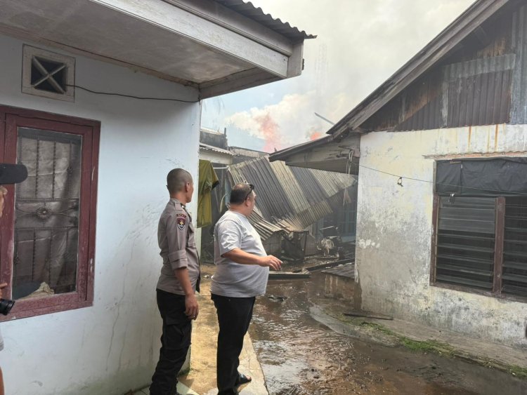 3 Rumah Kawasan Padat Penduduk di Sukajadi Hangus Terbakar, Korban Jiwa Nihil