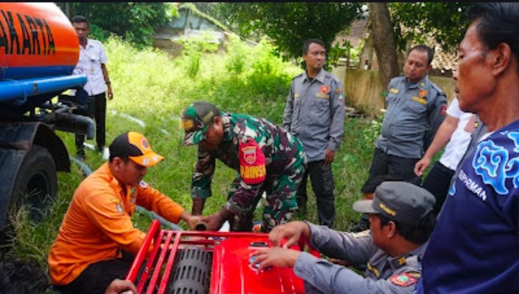 Babinsa Joyotakan Latih Linmas Operasi Genset untuk Bencana