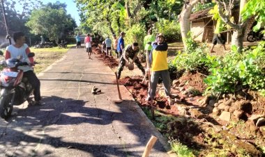Babinsa Boyolali dan Warga Bangun Talud Irigasi di Pulutan