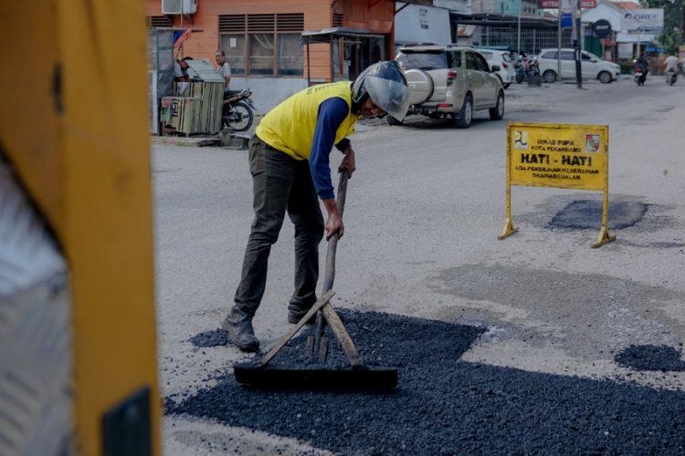Pekanbaru Perbaiki 2.000 Titik Jalan Rusak Mulai Juli