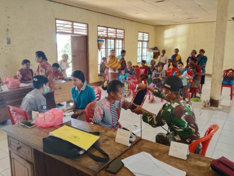 TNI dan Puskesmas Gelar Pemeriksaan Kesehatan di Perbatasan TTU