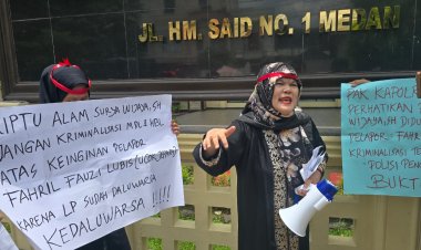 Emak-Emak Demo di Mapolrestabes Medan, Klaim Jadi Korban Kriminalisasi