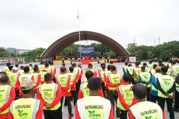 Tingkatkan Keamanan Hingga ke RT-RW, Kapolda Riau Aktifkan Satkamling di Dumai