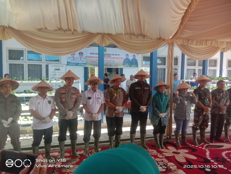 Pemkab Inhu Dorong Gerakan Menanam pada Hari Pangan Sedunia ke-80