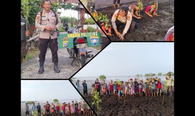Polsek Rangsang dan Suku Akit Tanam Mangrove Cegah Abrasi